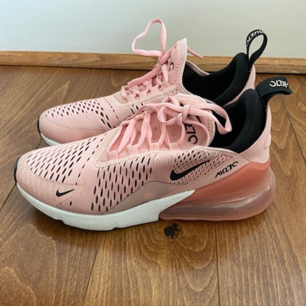Nike Air Max 270 Sneakers